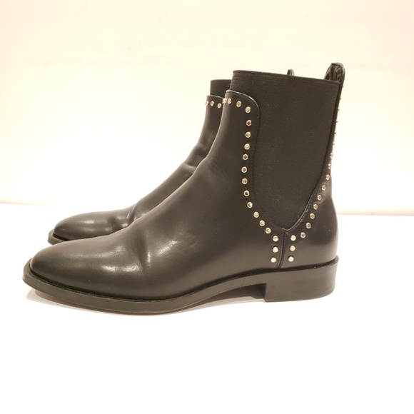Zara Shoes - Zara trafaluc Chelsea boots leather 36